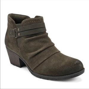 Earth Origins Odel Women’s Zip-up Suede Ankle Boots Olive Green Size 6